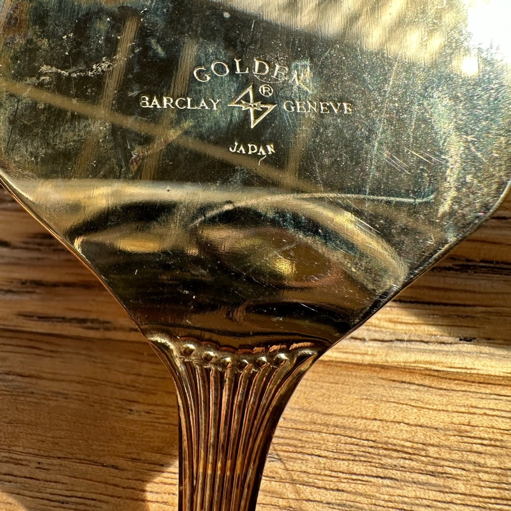 BARCLAYS GENEVE JAPAN GOLDEN FLATWARE
